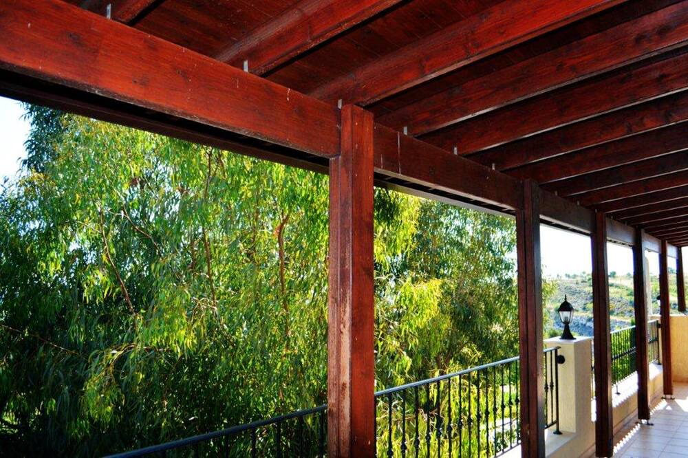 Photo of Patio Balcony in Fyti