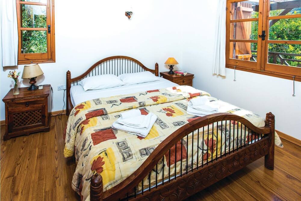 Photo of Bedroom in Miliou