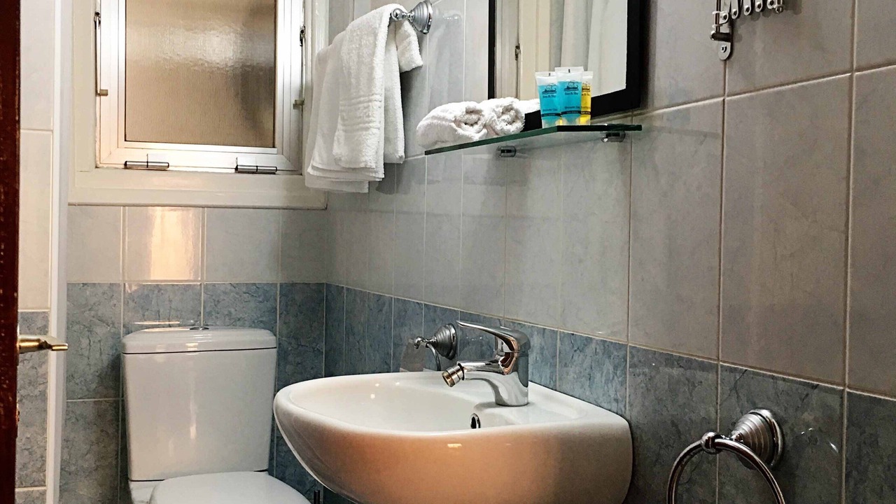 Photo of Bathroom in Egkomi