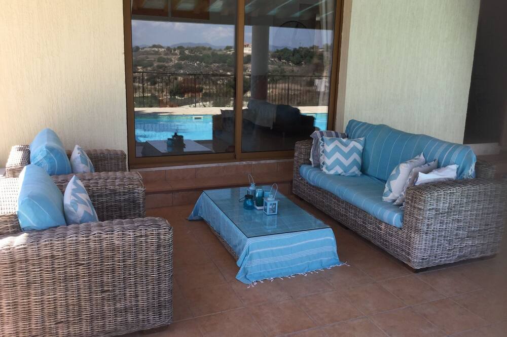 Photo of Livingroom in Polemi