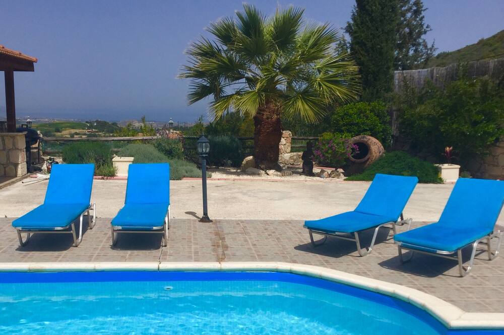 Photo of Outdoor in Peristerona