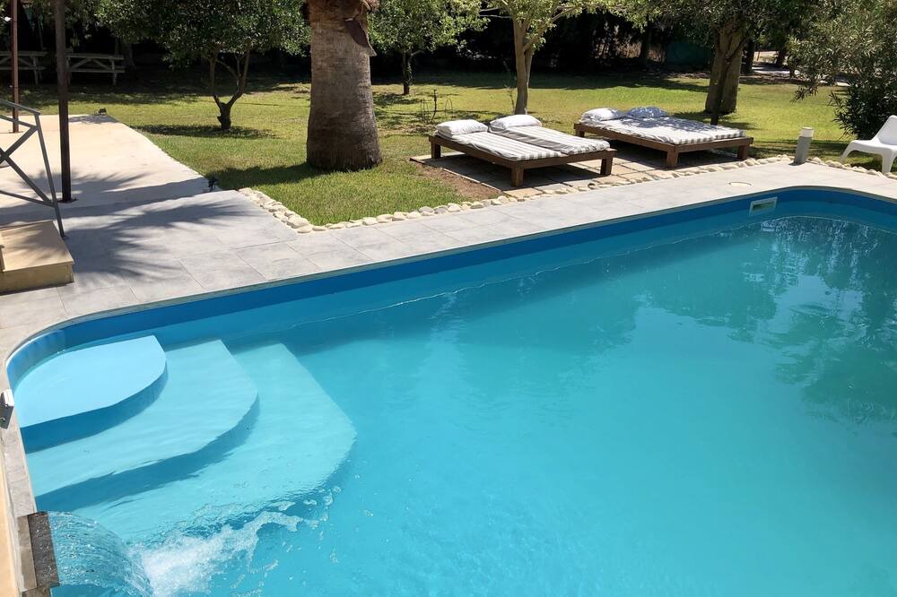 Photo of Outdoor in Koloni
