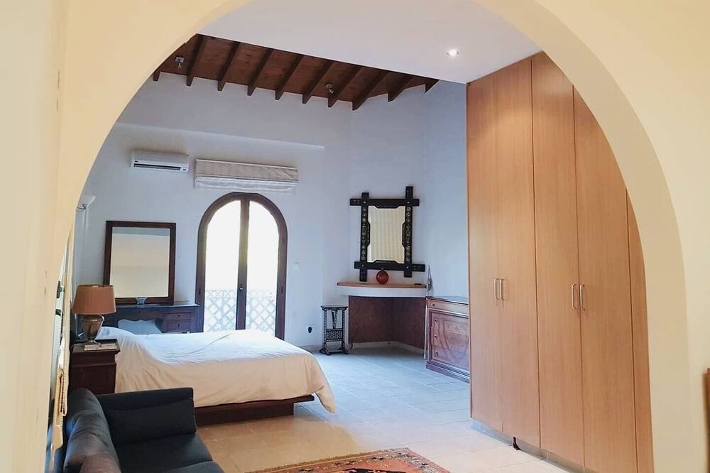 Photo of Bedroom in Koloni