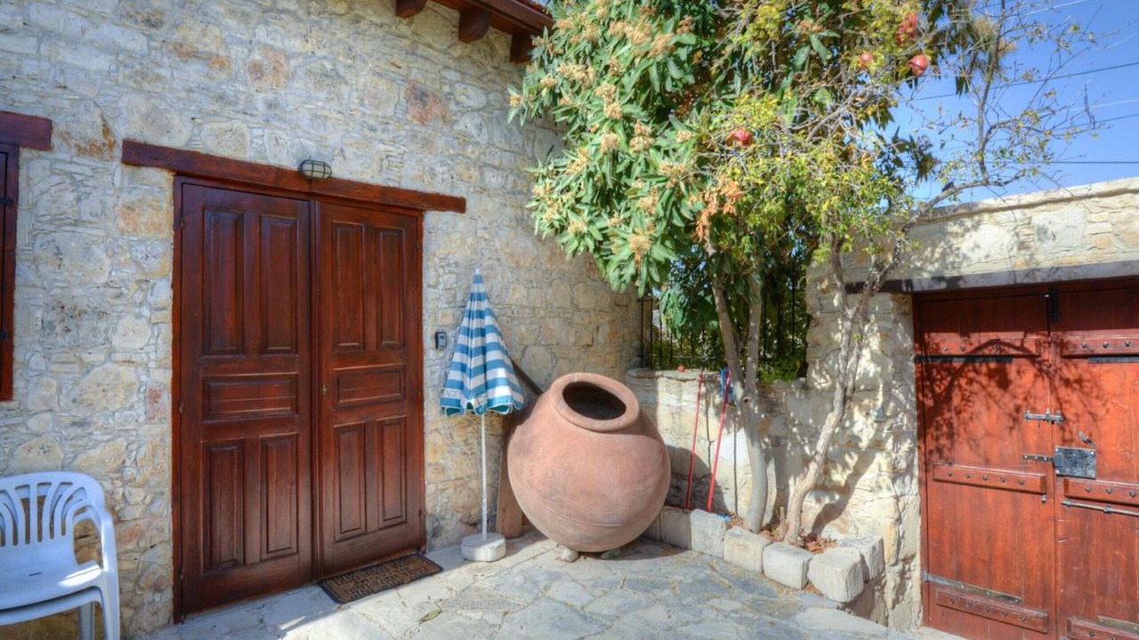 Photo of Outdoor in Lofou