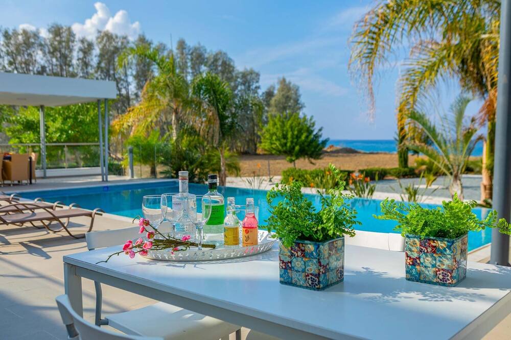 Photo of Outdoor in Polis