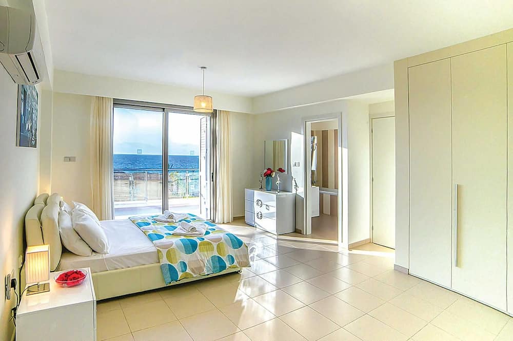 Photo of Bedroom in Polis