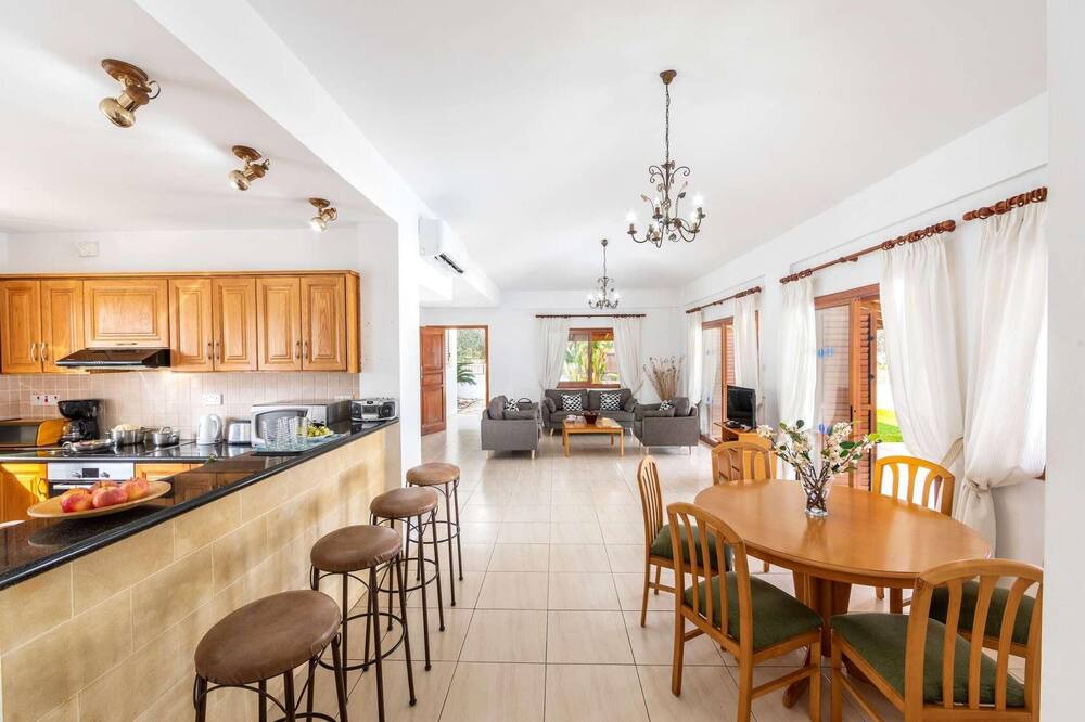 Photo of Kitchen in Latchi