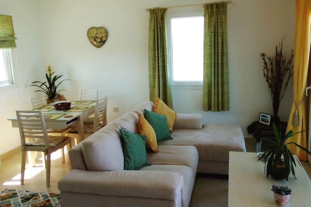 Photo of Livingroom in Ghaziveran