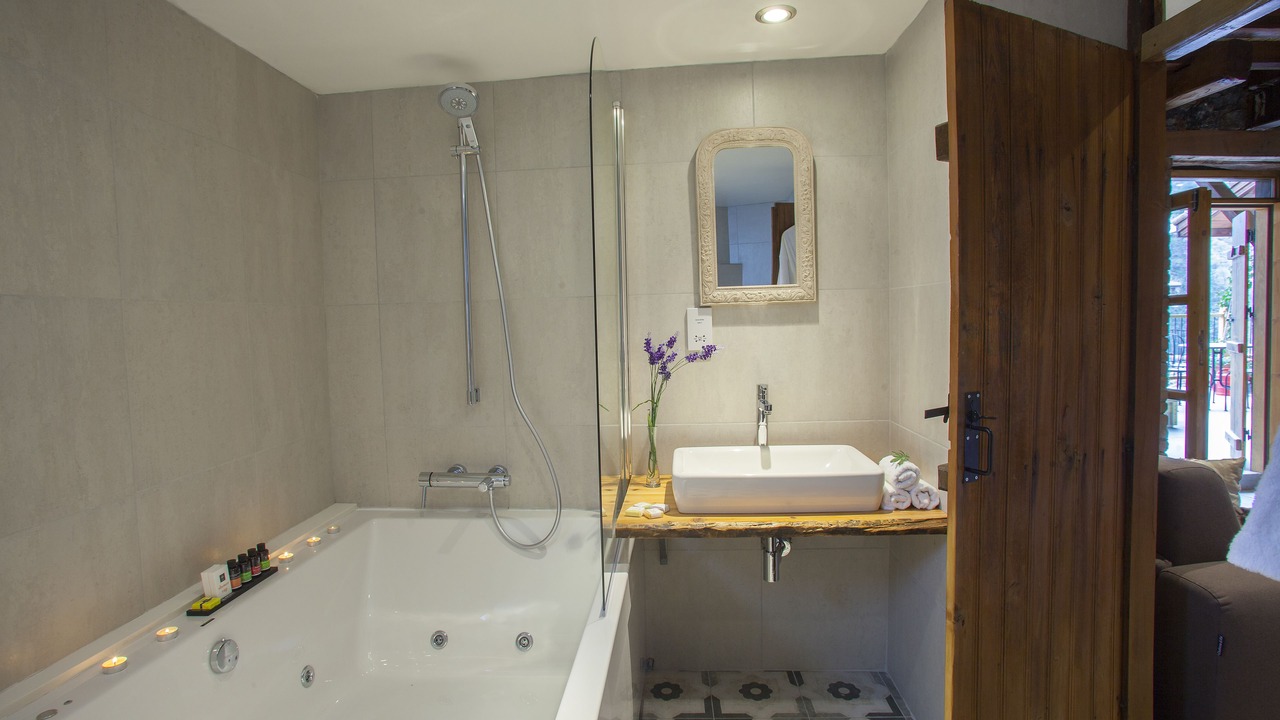 Photo of Bathroom in Askas