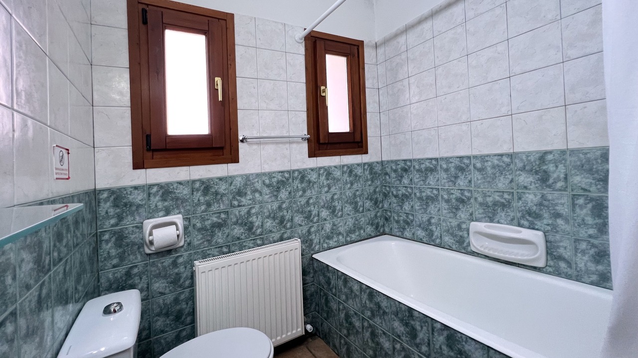 Photo of Bathroom in Platres