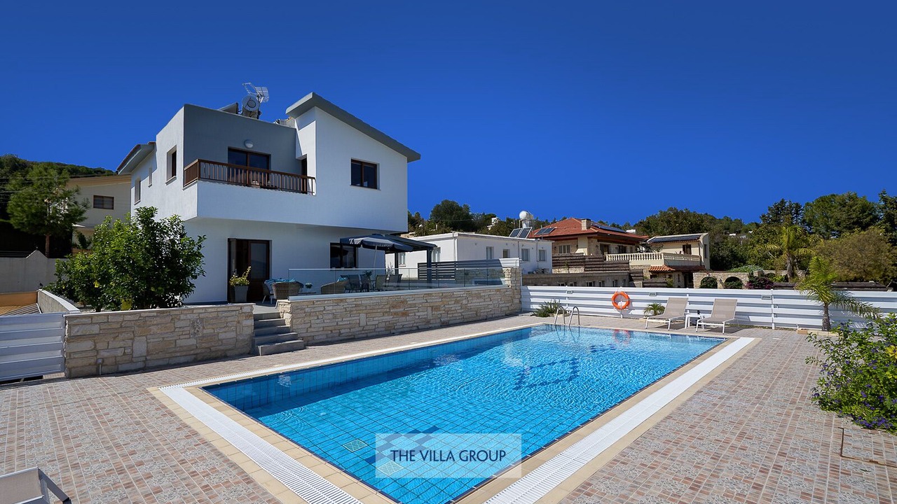 Photo of Outdoor in Theletra
