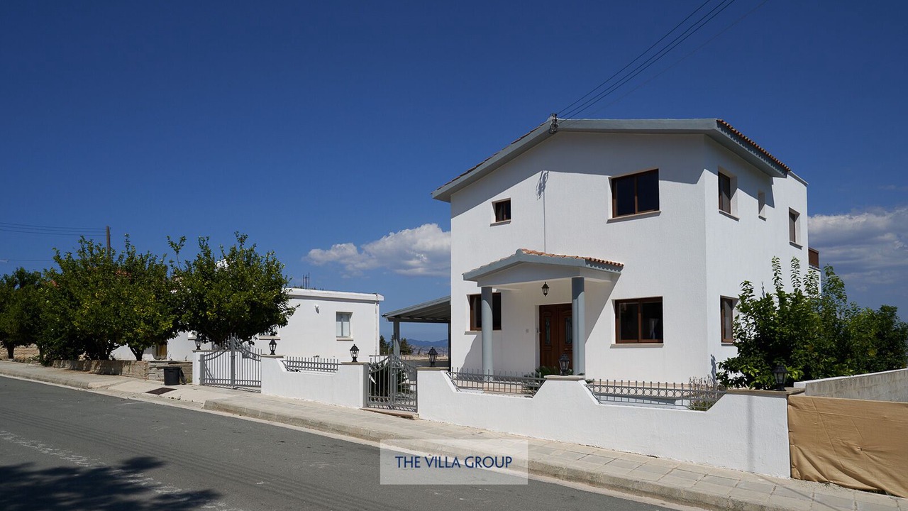 Photo of Outdoor in Theletra