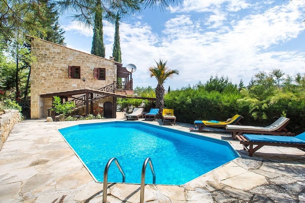 Photo of Outdoor in Miliou