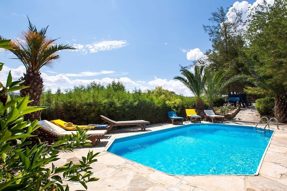 Photo of Outdoor in Miliou