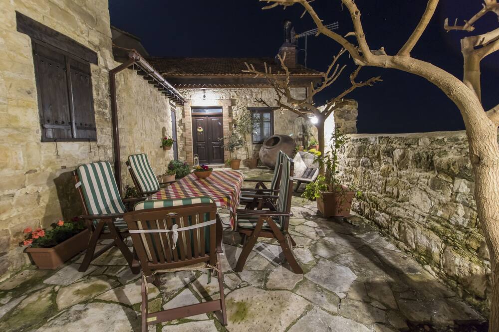 Photo of Patio Balcony in Agios Therapon