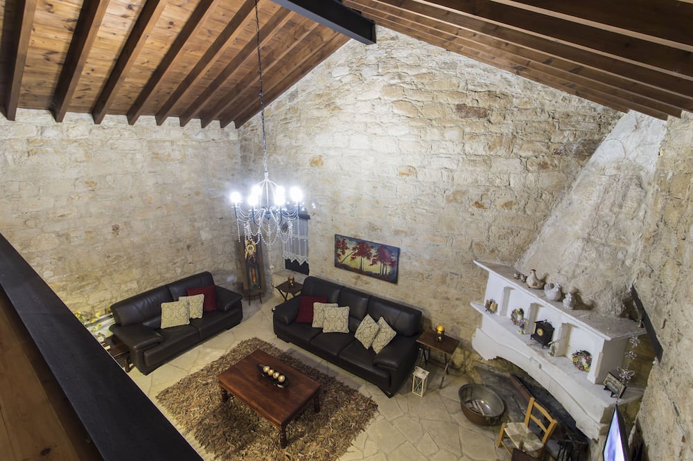 Photo of Livingroom in Agios Therapon