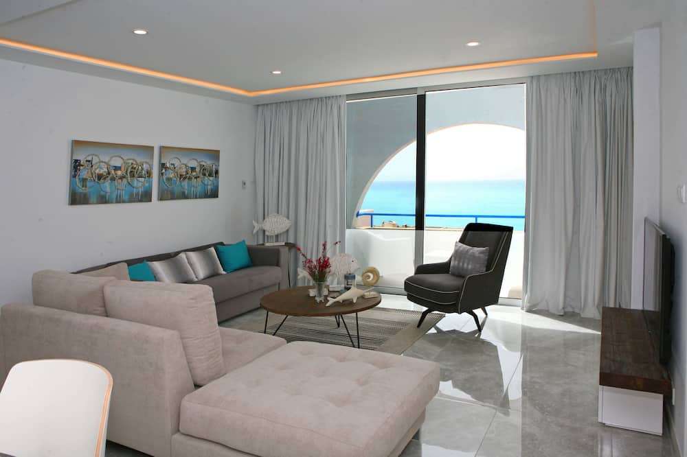 Photo of Livingroom in Pissouri