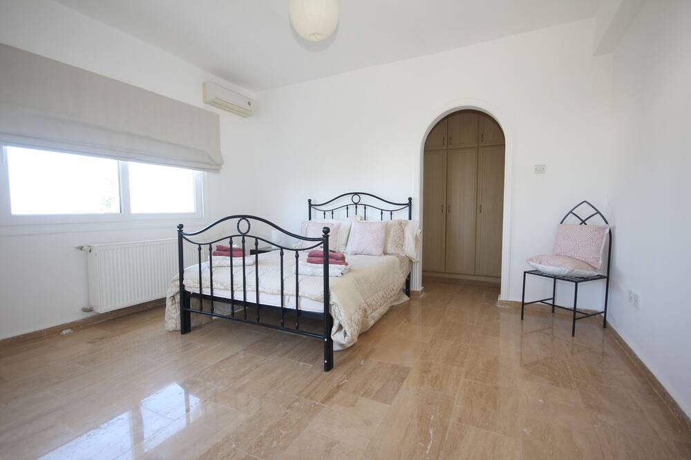 Photo of Bedroom in Karsiyaka