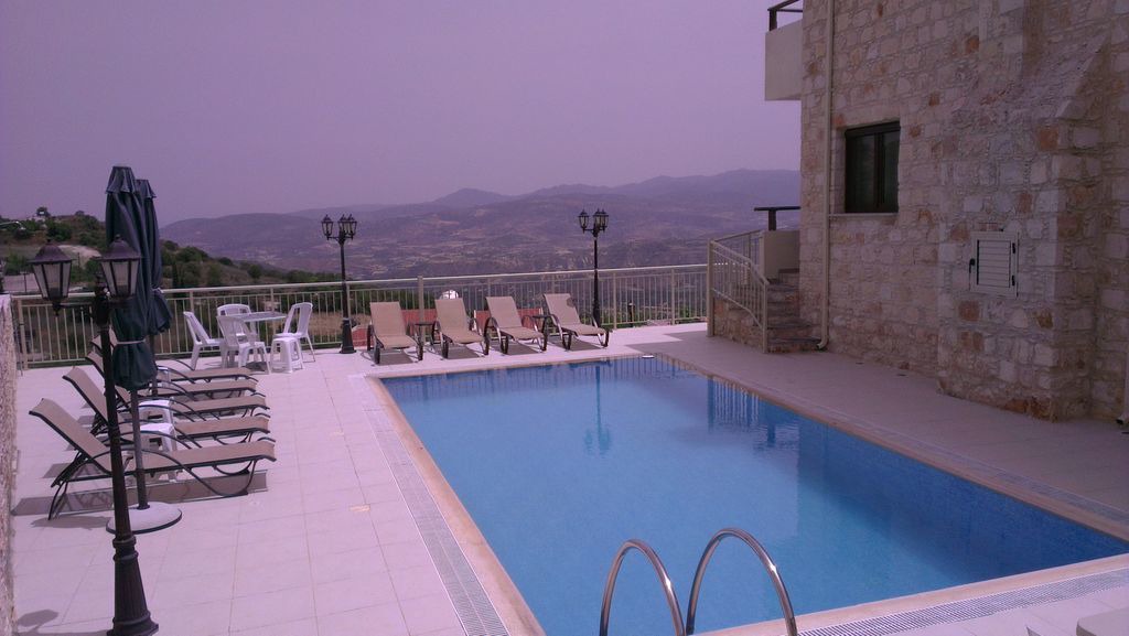 Photo of Outdoor in Theletra