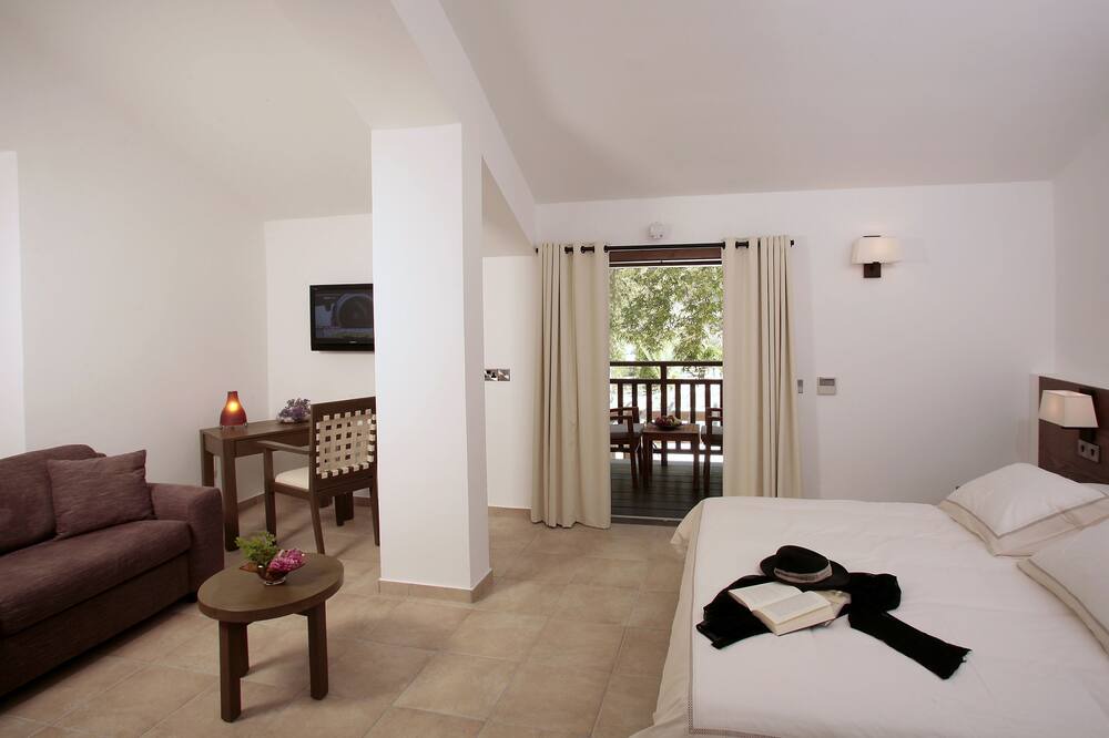Photo of Bedroom in Miliou