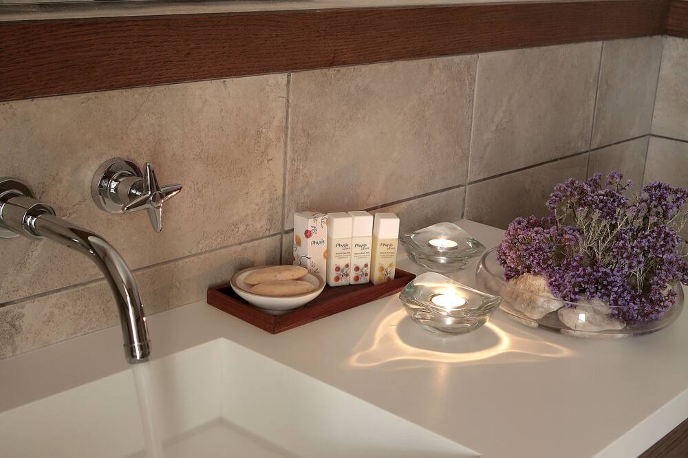 Photo of Bathroom in Miliou