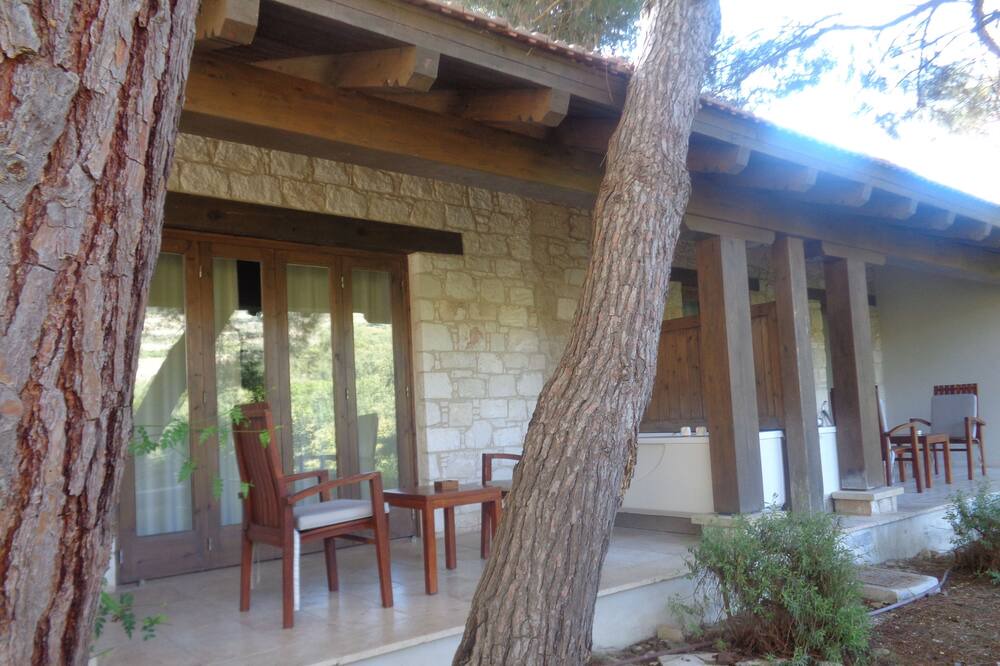 Photo of Patio Balcony in Miliou