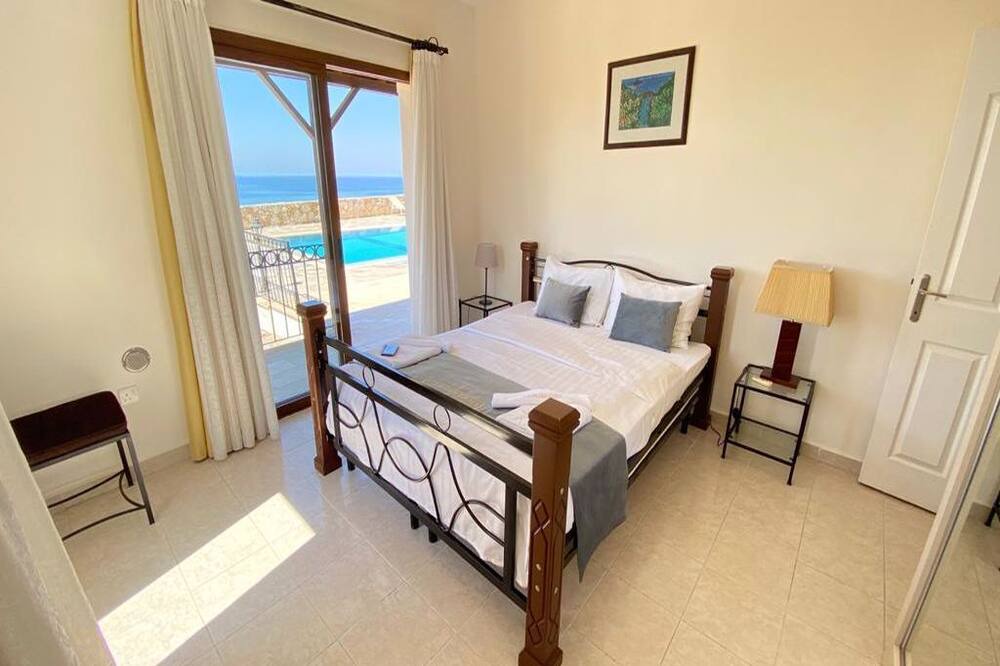 Photo of Bedroom in Esentepe