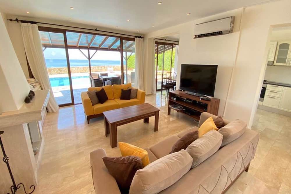 Photo of Livingroom in Esentepe