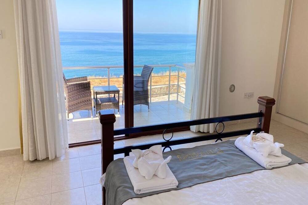 Photo of Bedroom in Esentepe