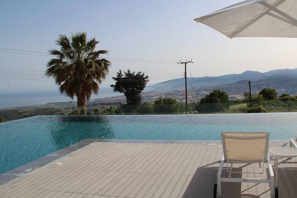 Photo of Outdoor in Droushia