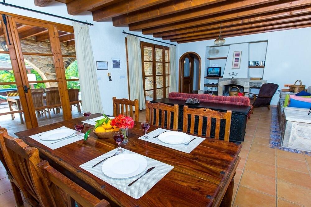 Photo of Kitchen in Miliou
