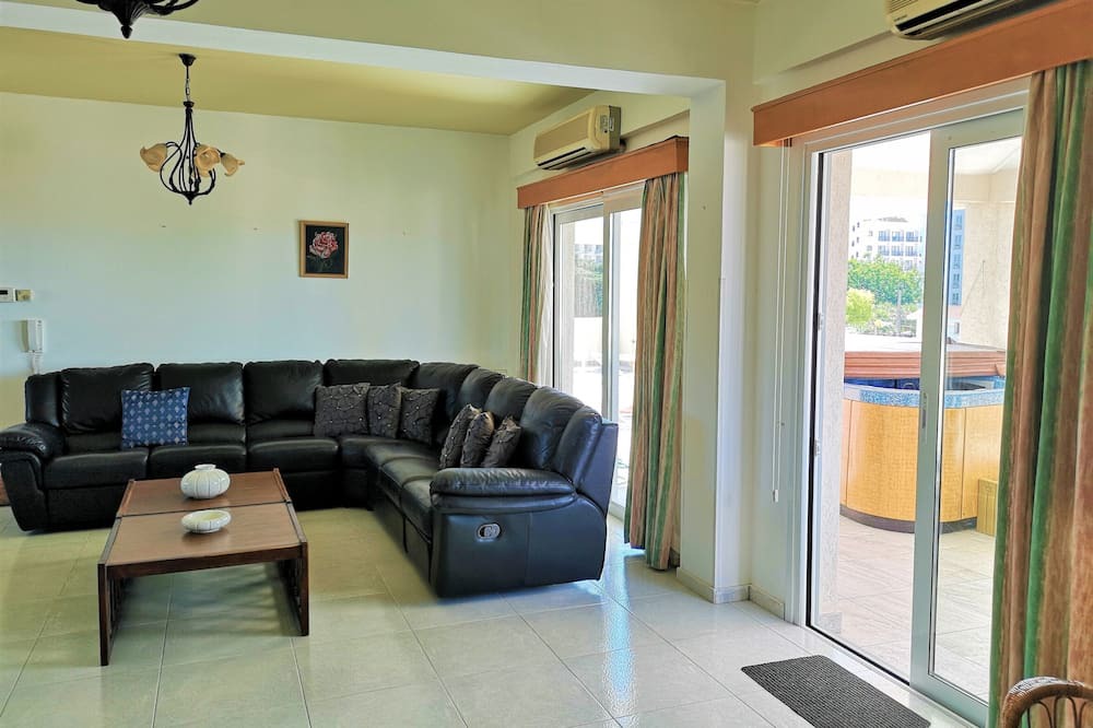 Photo of Livingroom in Pyla