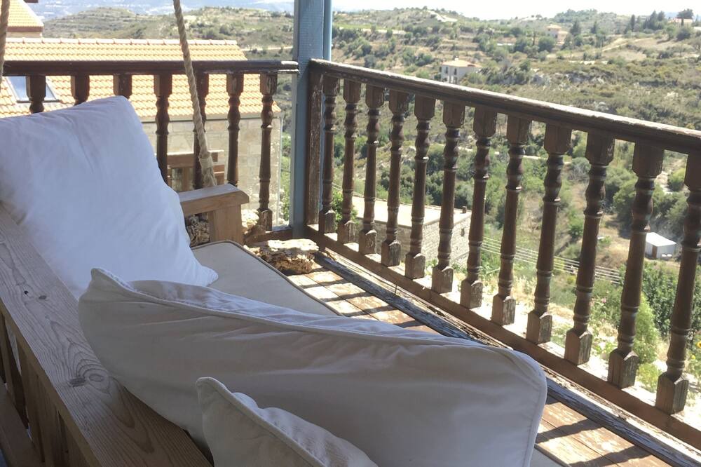 Photo of Patio Balcony in Vouni
