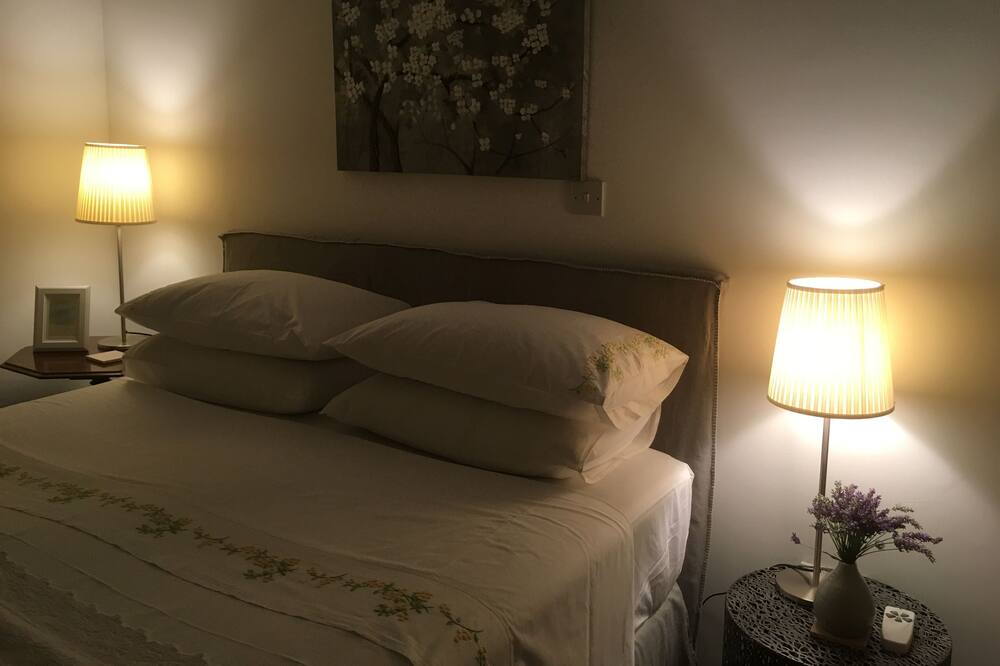 Photo of Bedroom in Vouni