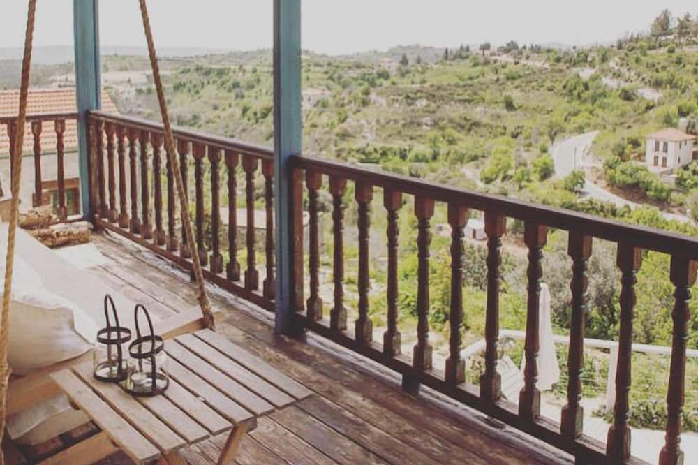 Photo of Patio Balcony in Vouni