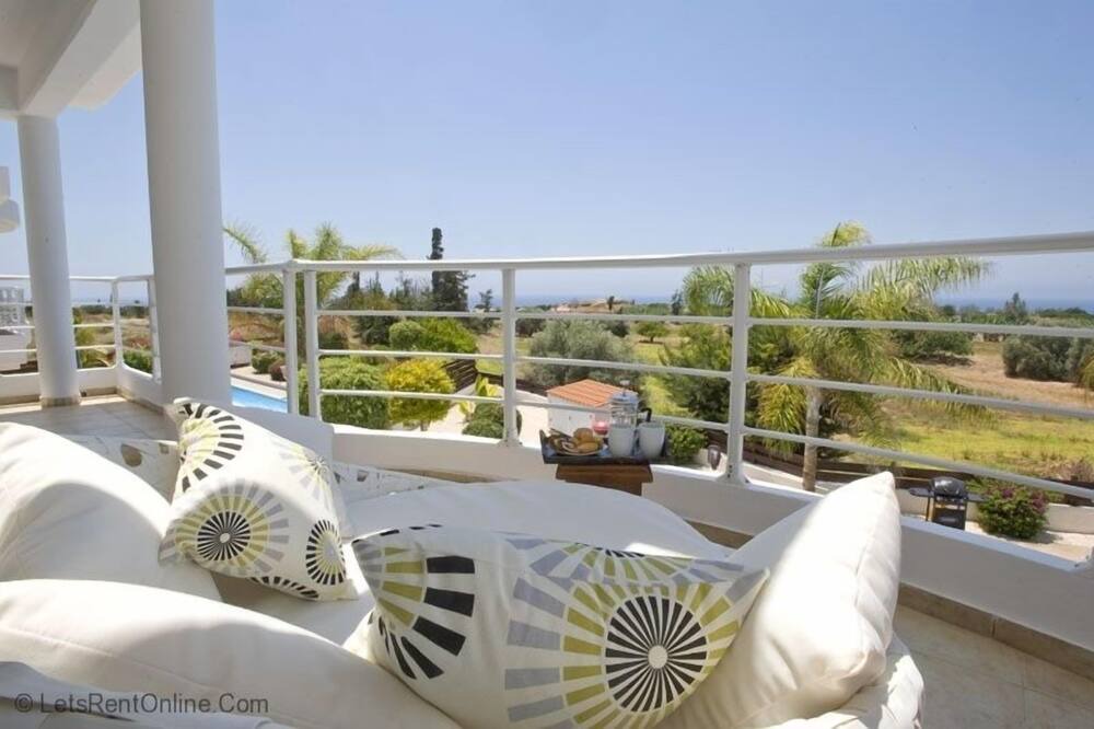 Photo of Patio Balcony in Agios Georgios Pegeias