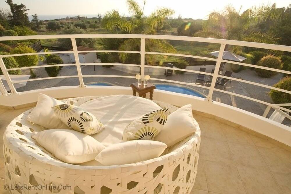 Photo of Patio Balcony in Agios Georgios Pegeias