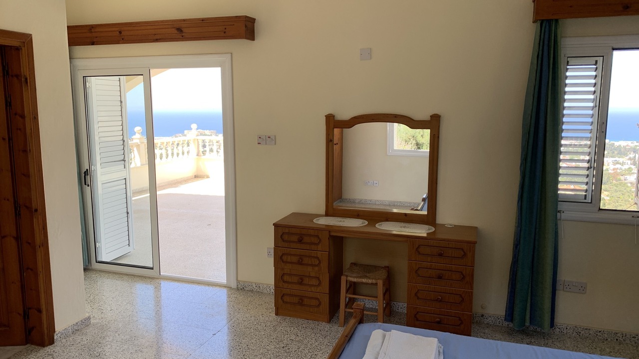 Photo of Bedroom in Edremit