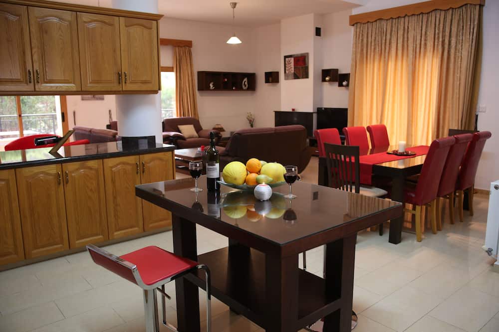 Photo of Kitchen in Theletra
