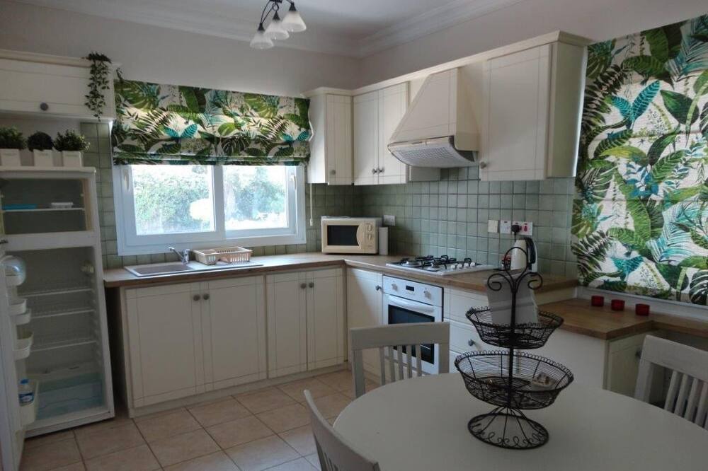 Photo of Kitchen in Kyrenia District