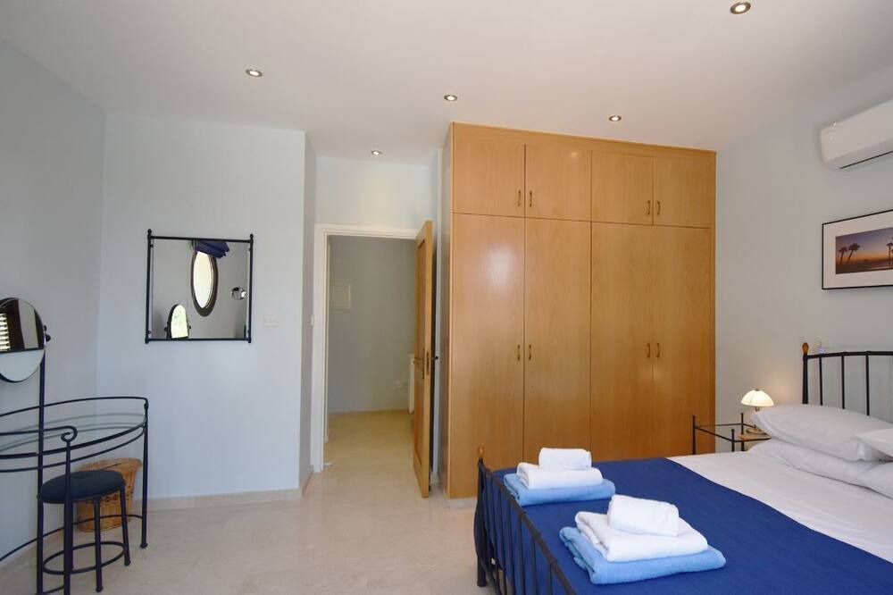 Photo of Bedroom in Aphrodite Hills