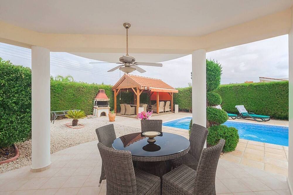 Photo of Patio Balcony in Mandria