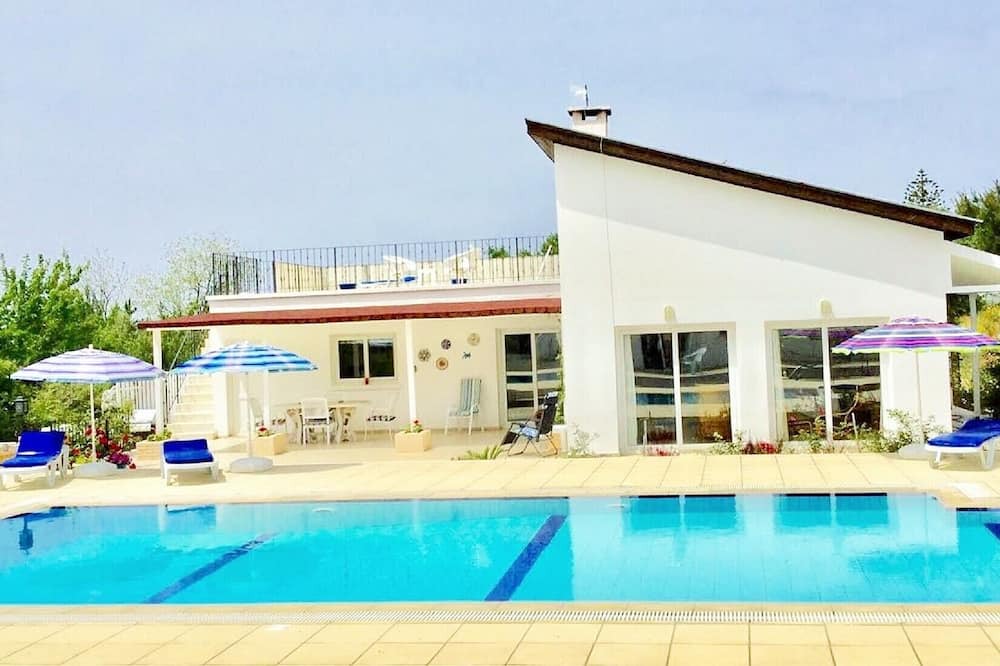 Photo of Outdoor in Karavas