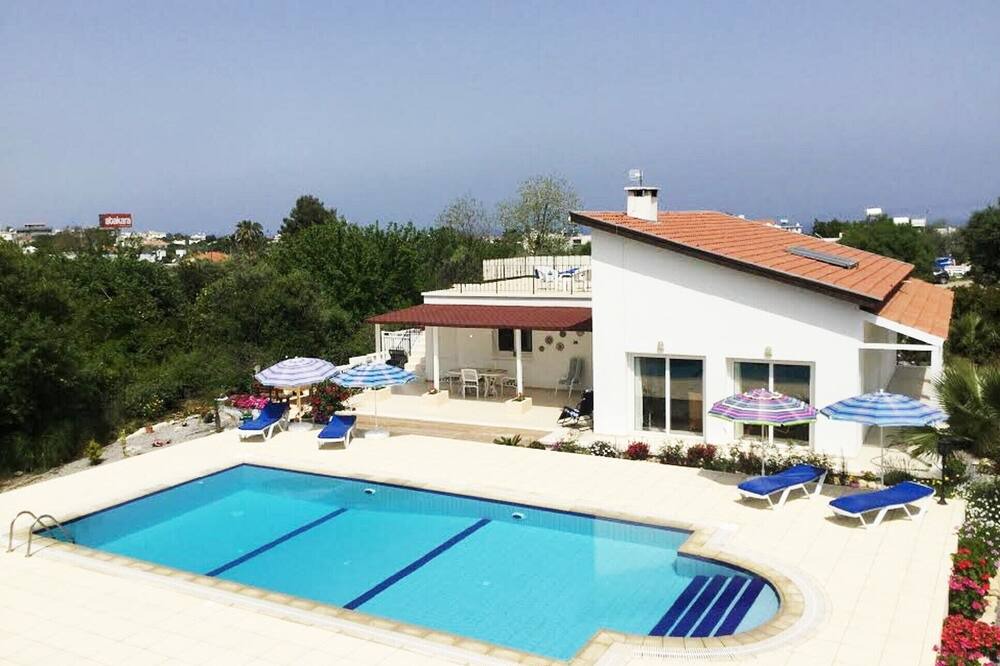 Photo of Outdoor in Karavas