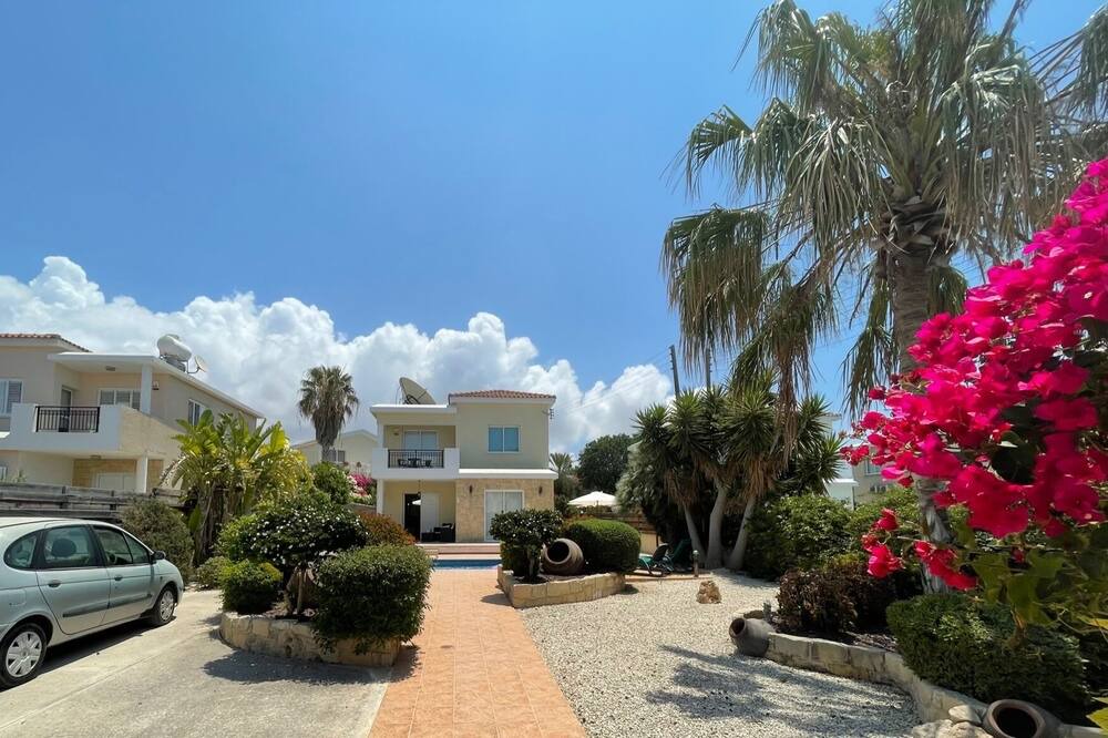 Photo of Outdoor in Chlorakas