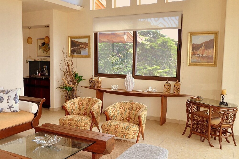 Photo of Livingroom in Guacalito de La Isla