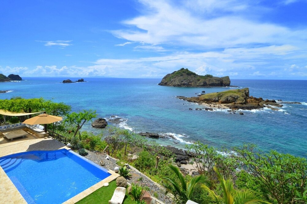 Photo of Others in Guacalito de La Isla