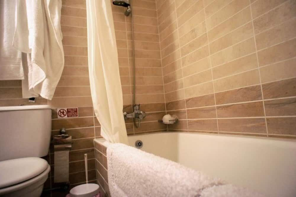 Photo of Bathroom in Chlorakas