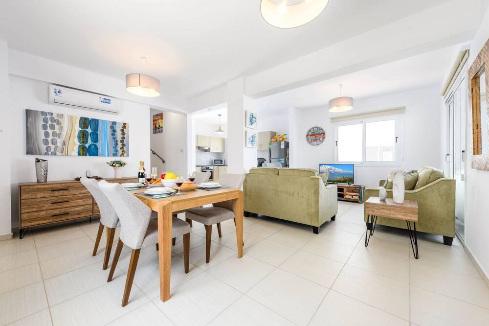 Photo of Livingroom in Ayia Napa