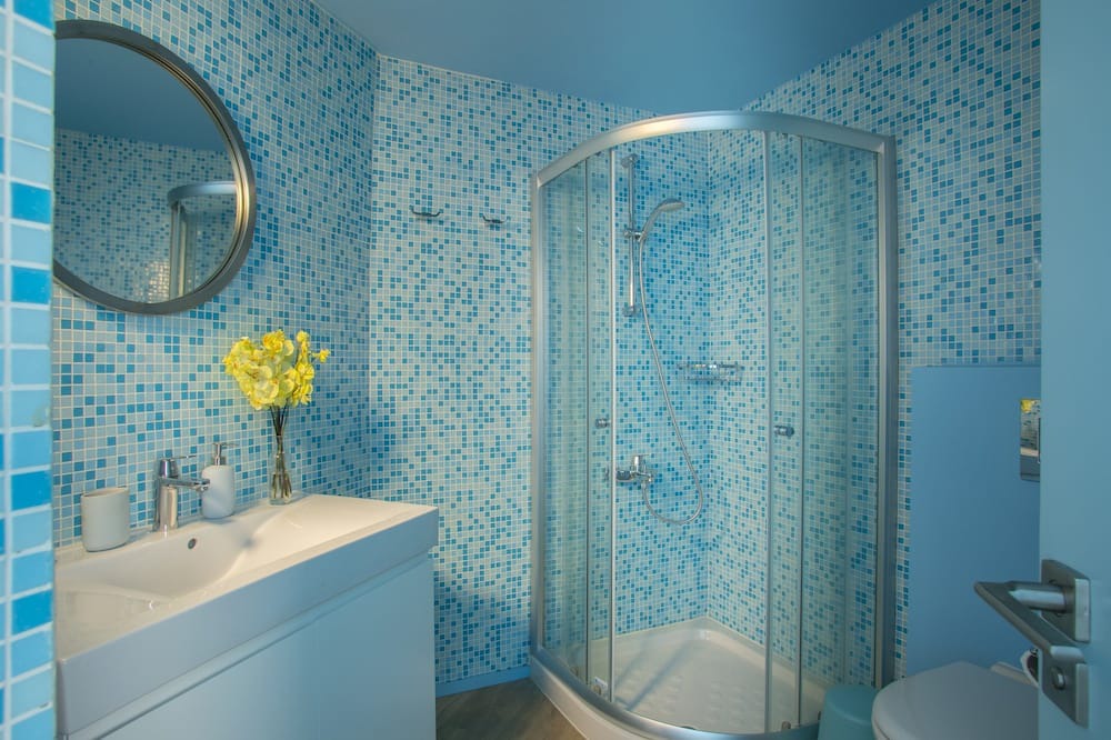 Photo of Bathroom in Pernera